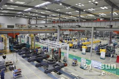 徐工高質(zhì)量發(fā)展打造登頂世界工程機(jī)械珠峰的“中國(guó)方案”